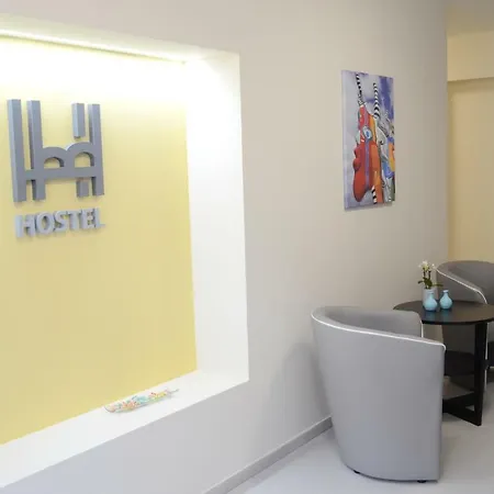 Hostel Bratislava Хостел *