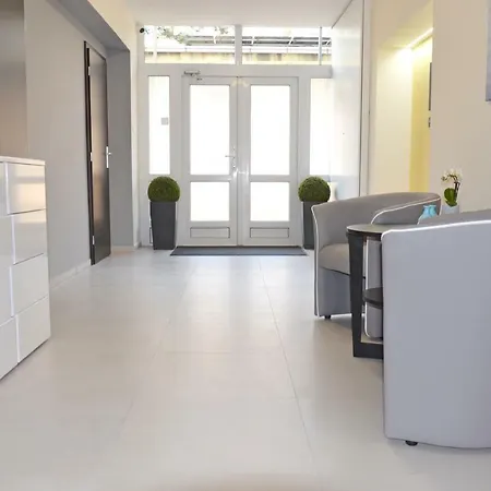 Hostel Bratislava Братислава