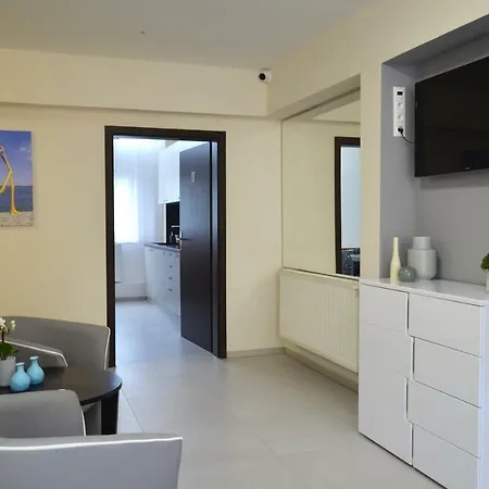 Hostel Bratislava Хостел *