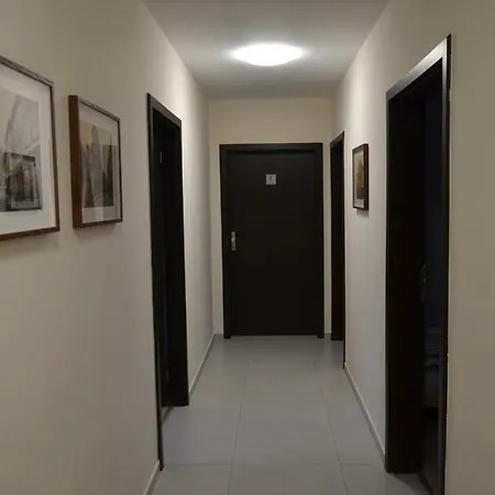 Hostel Bratislava Vandrerhjem *