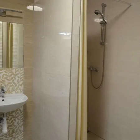 Hostel Bratislava Хостел