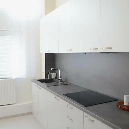 Hostel Bratislava * Братислава