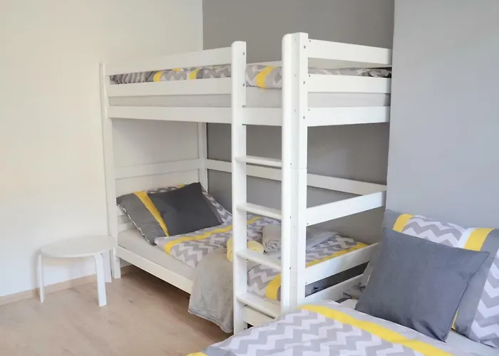 Hostel Bratislava 호스텔 *