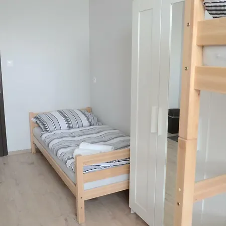 Hostel Bratislava Vandrarhem *