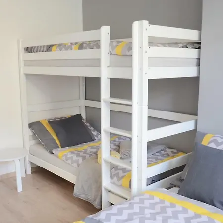 Hostel Bratislava Hostal *