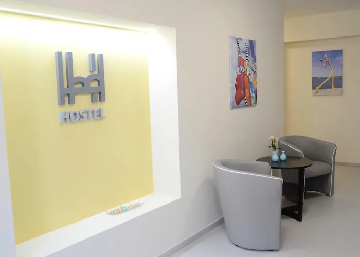 Hostel Bratislava Hostel *